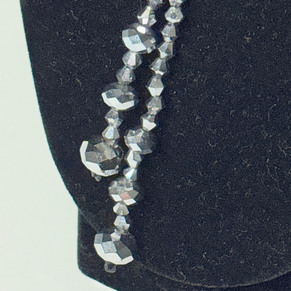 Sparkling Crystal Lariat Necklace Y Drop Silver Tone Faceted Beads - Picture 6 of 16